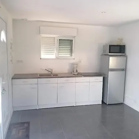 Apartament Confortable A - 80 M² - Terrasse Et Jardin Arnage