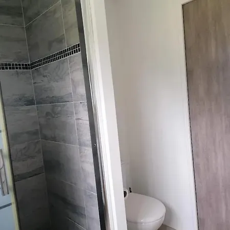 Confortable A - 80 M² - Terrasse Et Jardin Apartament